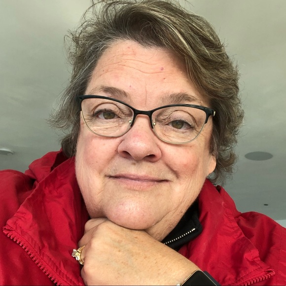 Meet your Posher, Diane - Picture 1 of 1